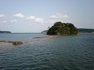 観光で時間あるなら寄るだろな内海湾『小島神社』