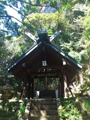 天童岩って黒髪山の山頂じゃない?