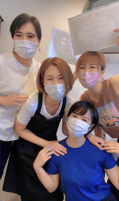 当サロンより新たに腸セラピスト2名様誕生です❤︎ 当サロンより新たに腸セラピスト2名様誕生です❤︎