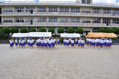富士中学校体育大会の練習風景