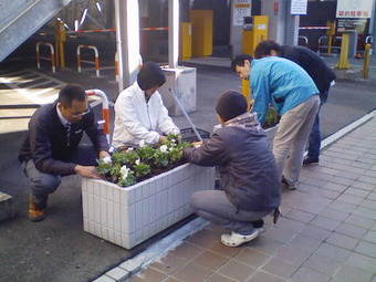 【伊万里】いすい通り園芸部創部【クリーン作戦】