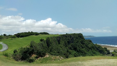 研修旅行2日目　マイホームゴルフコンペ IN 沖縄