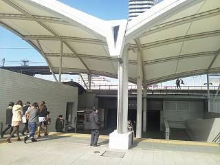 震災から17年目を迎えた神戸鷹取中学校