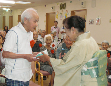 爽風館の敬老会の様子