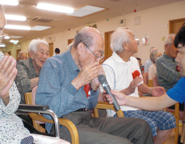 爽風館の敬老会の様子