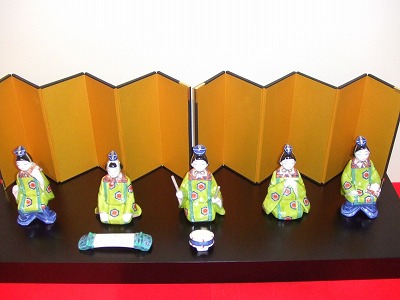 磁器雛七段飾り~!