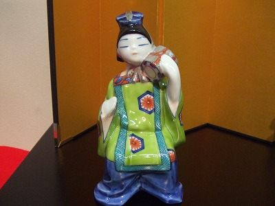 磁器雛七段飾り~!