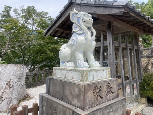 ありたさんぽ・準備の裏側:陶山神社の磁器製狛犬が修復されて帰ってきました！