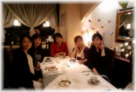 ４羽の可愛い小鳥ちゃん達との食事会