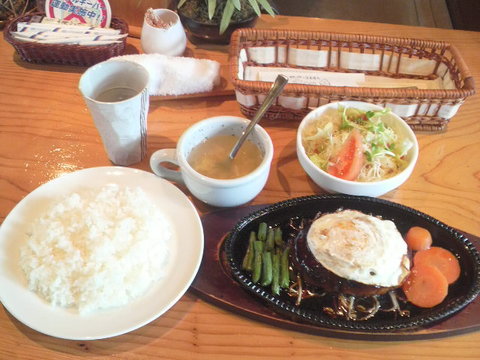 木こりさんＤＥランチ