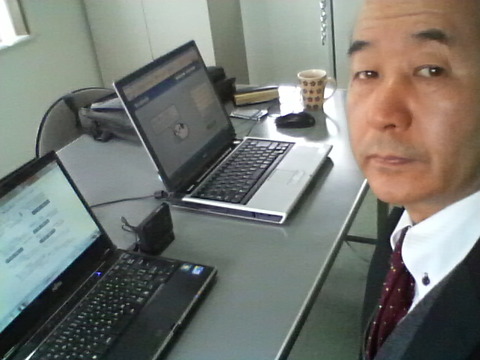 キタムラ事務所でフェイスブック立ち上げ