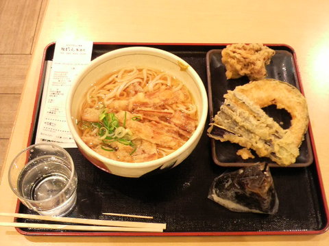 福岡市　能古うどん博多ゆめタウン店