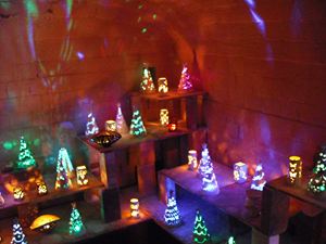 クリスマスツリー展示販売会　初日