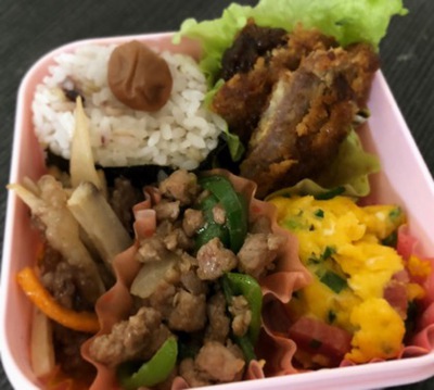 ソースかつの隠し味には“りんご”