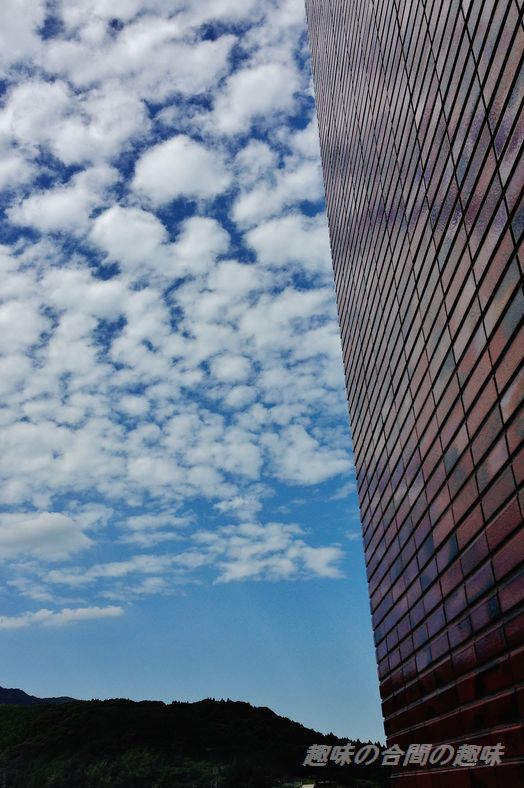 今日の空は羊の群れ