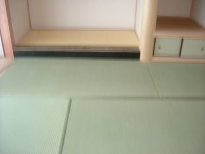 新築の家