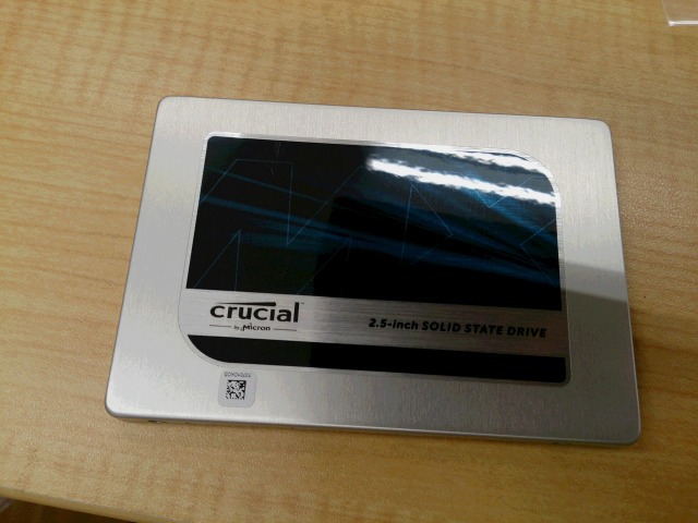 crcial　SSD