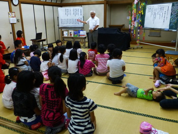 図書室ボランティア“みっけ”七夕会