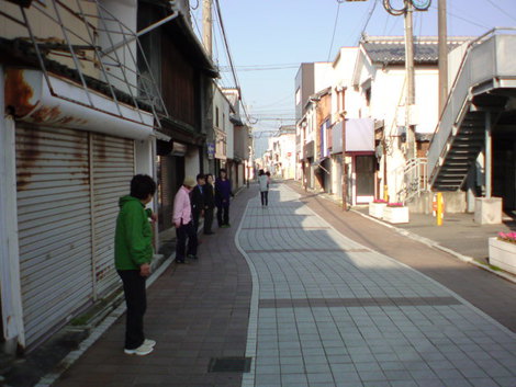 いすい通りラジオ体操の広がる地域コミュニティ