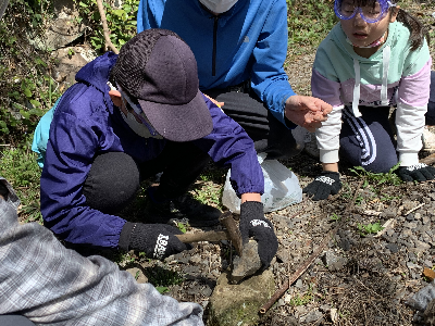 腰岳に登ろう!黒曜石拾い・石器づくり 腰岳に登ろう!黒曜石拾い・石器づくり