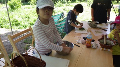 春を食べよう!筍ほり。よもぎおやつ作り。 春を食べよう!筍ほり。よもぎおやつ作り。