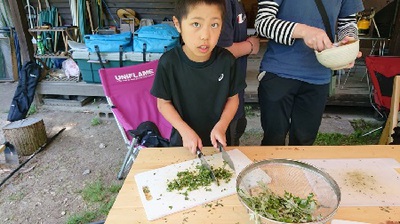 春を食べよう!筍ほり。よもぎおやつ作り。 春を食べよう!筍ほり。よもぎおやつ作り。