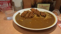 とりあえず、中盛りカレー