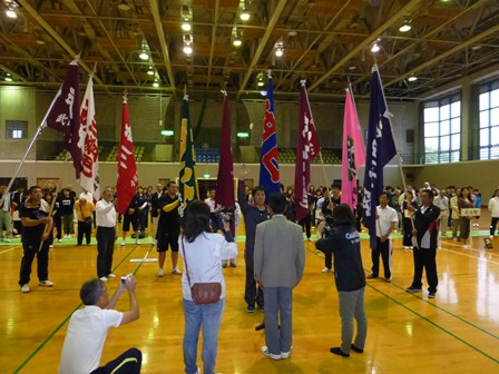 綱引競技がんばりました　【市民体育大会】