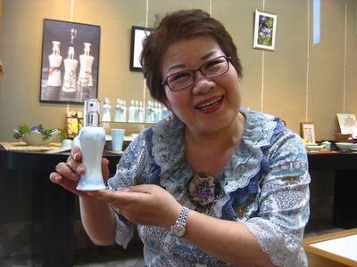 可愛い　化粧水ボトル「花しずく」
