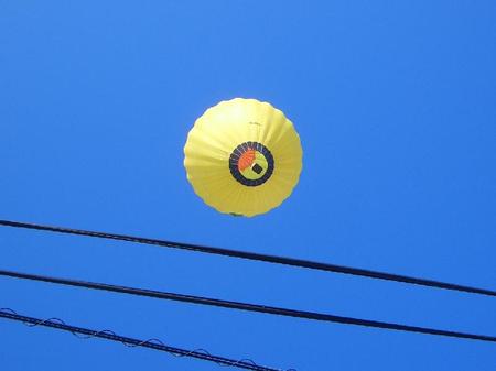 頭上をバルーンが通過する現場～芦刈町E様邸～