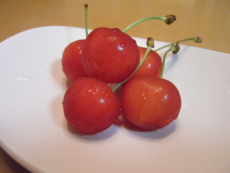 愛のいっぱい詰まったさくらんぼ