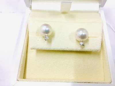 パールダイヤピアス入荷しました♥️