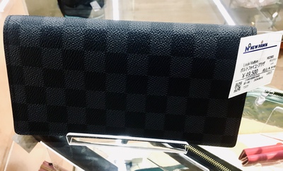 Louis Vuittonお財布ゾクゾク入荷中❣️