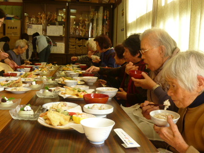 独り暮らし高齢者招待会～手作り料理と懐かしい童謡！～　