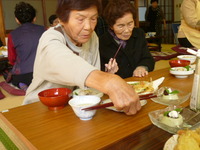 独り暮らし高齢者招待会～手作り料理と懐かしい童謡！～　