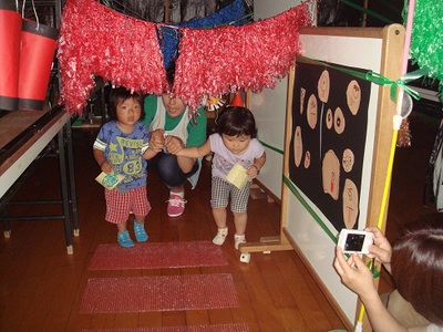 大浦幼稚園の カニっこ珍道中 お化け屋敷
