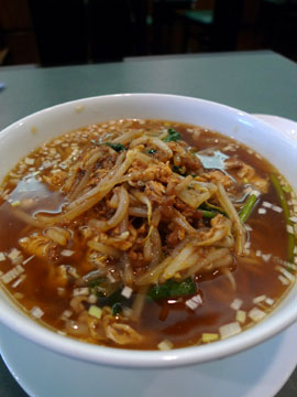 チャイニーズダイニング春の麺ランチ