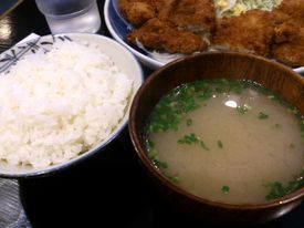 洋食屋「かごしま」のとんかつ（ヒレ）定食