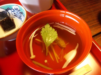 「本庄うなぎ屋」でうな丼