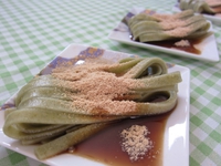 アスパラ平麺で作る「黒蜜きな粉でスイーツ」