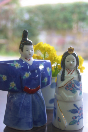 お雛様準備