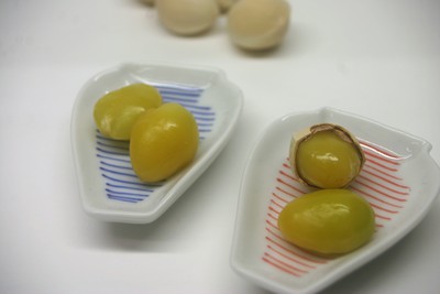 銀杏と壷形おてしょ皿