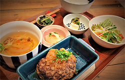 佐賀クチコミグルメ【Dining Kitchen Genie】さん更新しました！