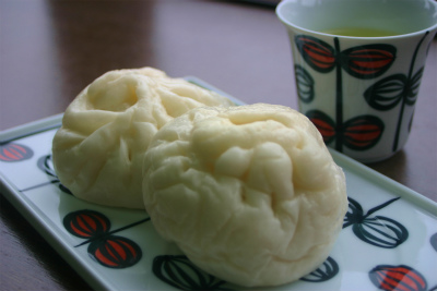 肉まん買うなら伊万里の東照さん！