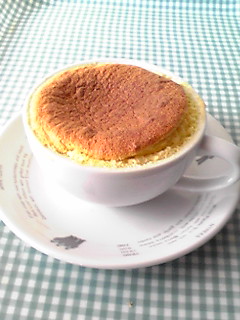 またスフレケーキ作ってみた♪ちと失敗…