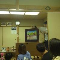 お菓子倶楽部の総会で紙芝居
