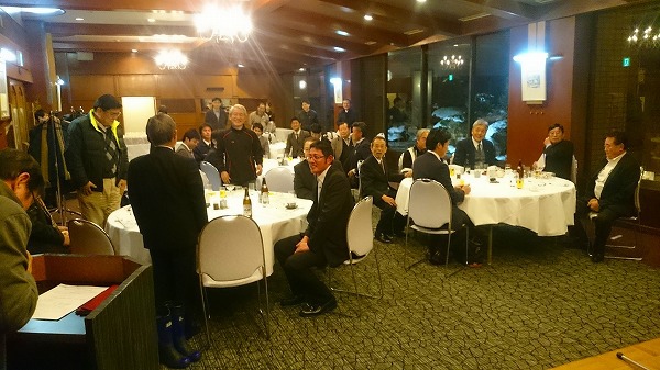 ＴＦＣ賀詞交歓会　ボウリング写真の追加です。