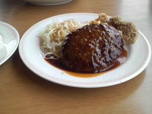 ジョイランチは399円と499円です♪
