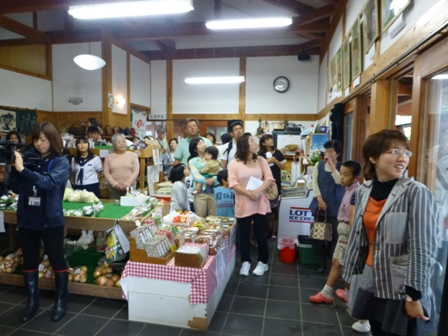 若木の大楠公園スケッチ大会・俳句の表彰式！